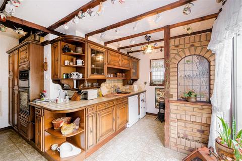 11 Woodberry Way, London, E4 7DY