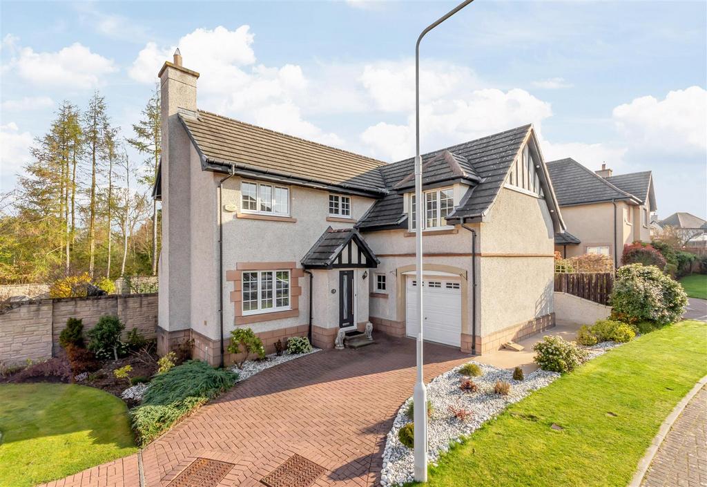 14 Blackwood Way, Dunfermline, KY11 8TD 4 bed detached house for sale