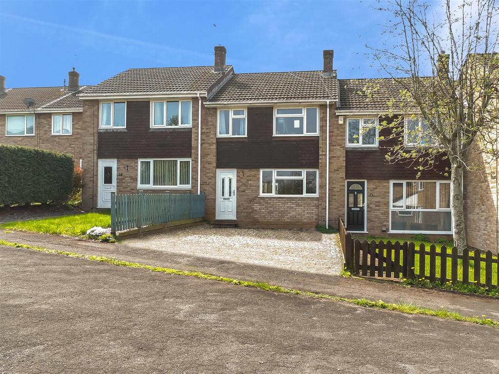 Chiltern Close, Warmley, Bristol 3 bed terraced house £270,000