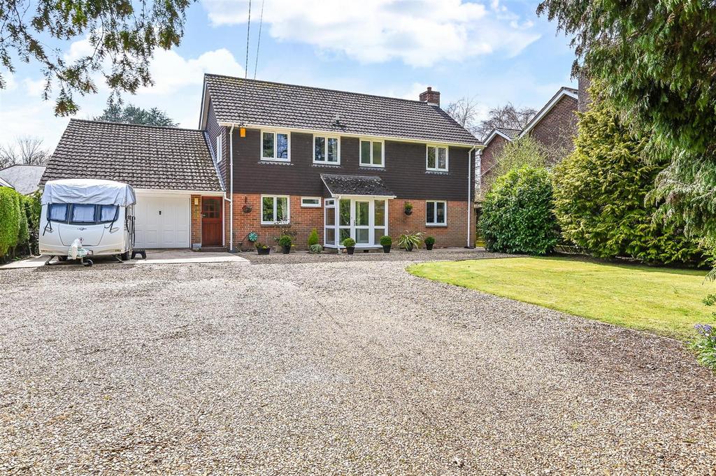 Romsey Road, Awbridge, Hampshire 4 bed detached house for sale £995,000