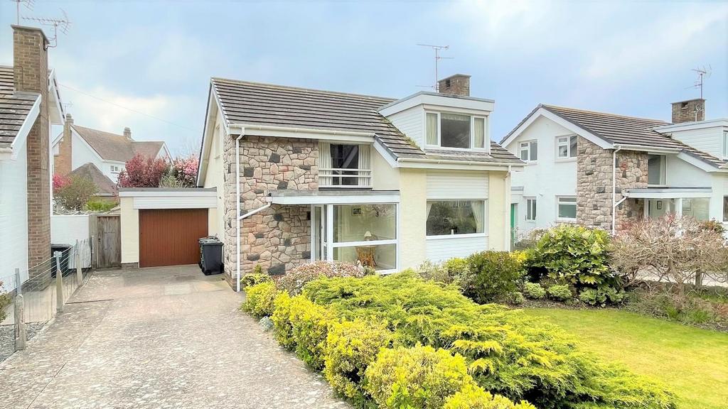 Abbey Road, Llandudno 3 bed detached house for sale £395,000
