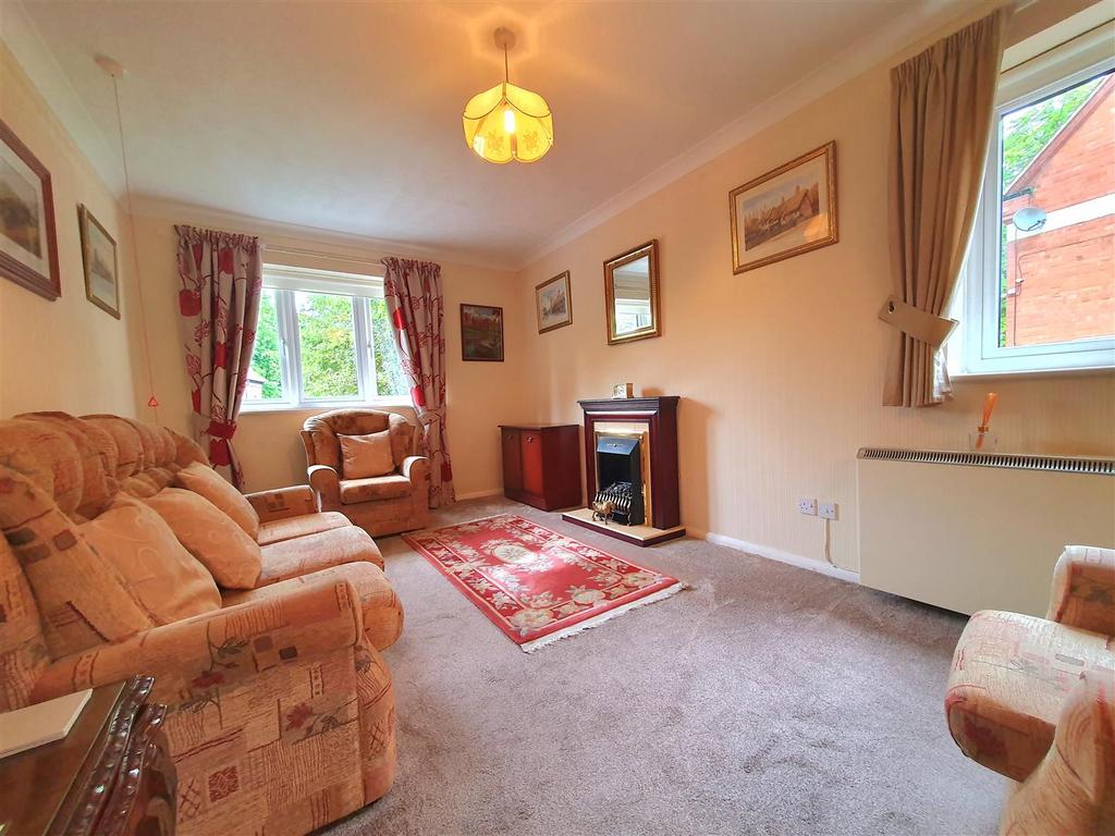 Chandler Court, Davenport Road, Earlsdon, Coventry 2 bed apartment for
