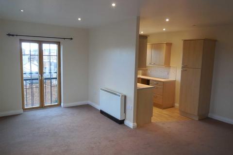 2 bedroom flat to rent, Weavers Court, Hinckley