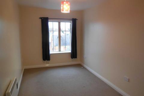 2 bedroom flat to rent, Weavers Court, Hinckley