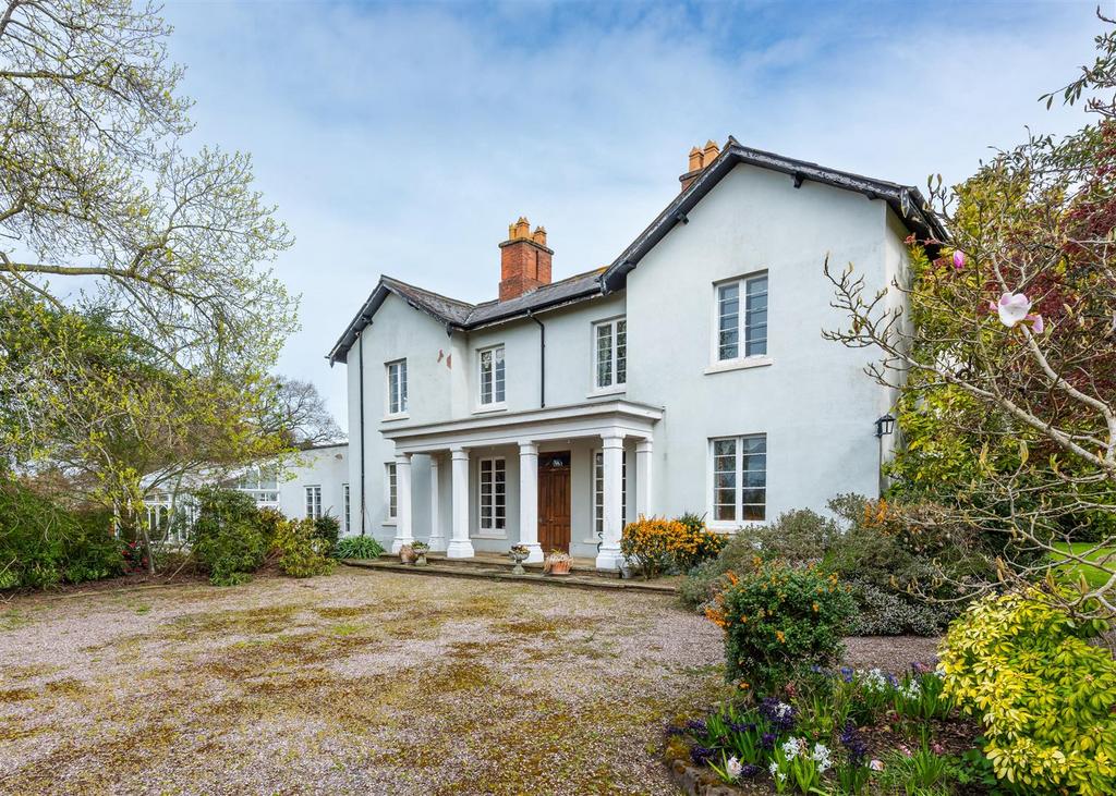 The Oaklands, Lower Rudge, Pattingham 5 bed detached house for sale £