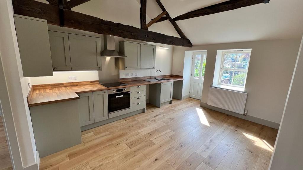 Darton Road, Cawthorne, Barnsley 1 bed flat £700 pcm (£162 pw)