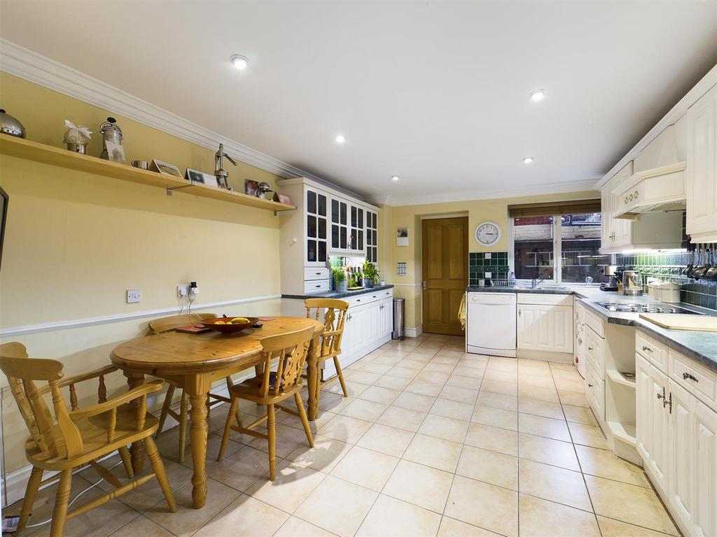 Priors Terrace, Tynemouth 3 bed apartment for sale £400,000