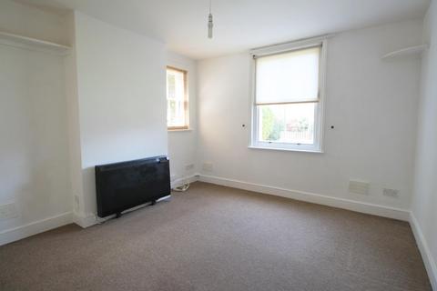 Studio for sale, Oak Road, Woolston , Southampton, SO19 9BR