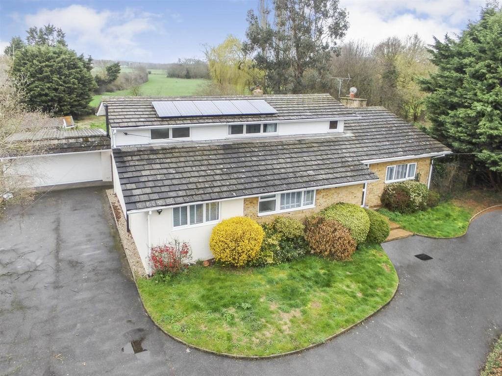 Mayes Lane, Sandon 5 bed detached house for sale £900,000