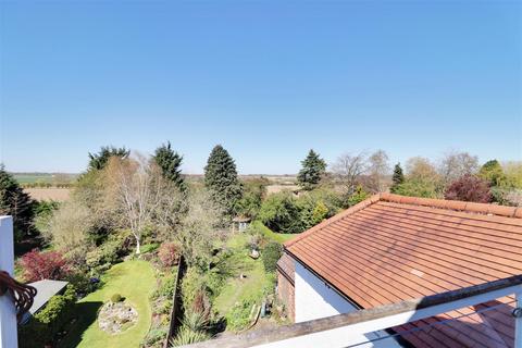 36 Riplingham Road, Kirk Ella, Hull, HU10 7TP