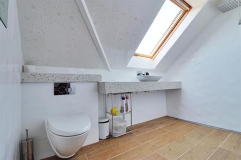 36 Riplingham Road, Kirk Ella, Hull, HU10 7TP