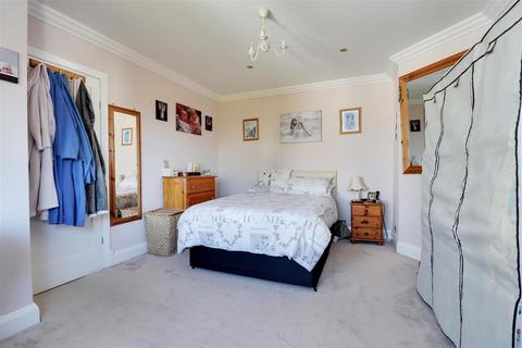 36 Riplingham Road, Kirk Ella, Hull, HU10 7TP