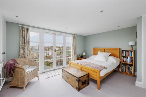 99 Loveday Road, London, W13 9JU