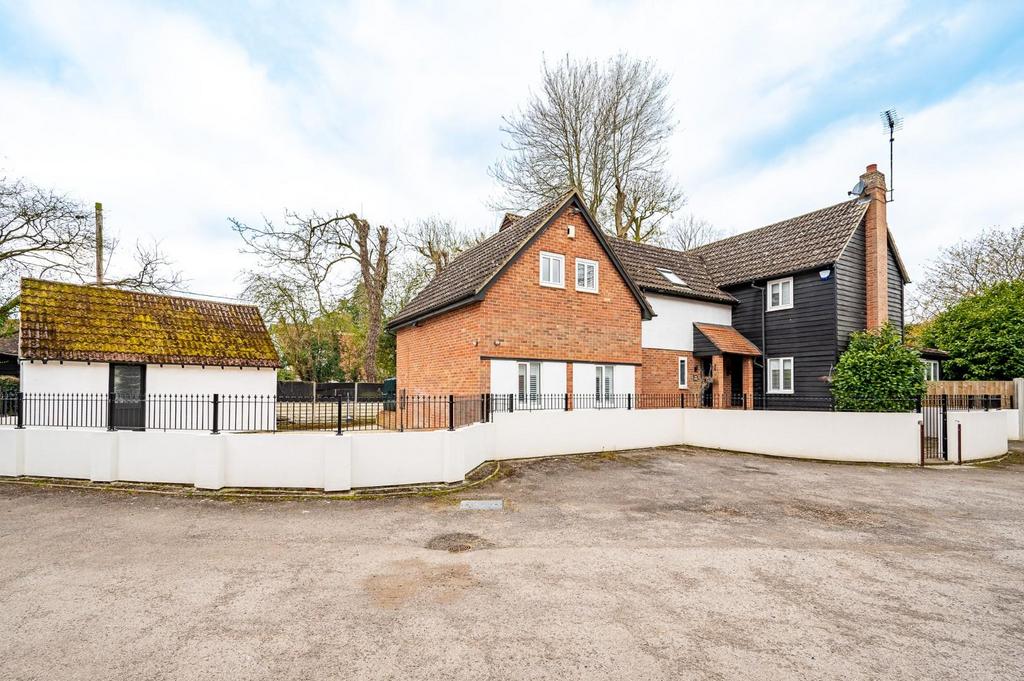 The Green, Finchingfield, Braintree 4 bed detached house for sale £750,000