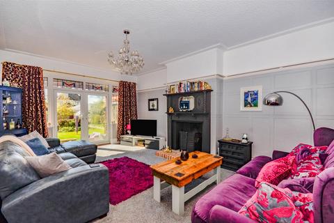 1041 Anlaby Road, Hull, HU4 7PW