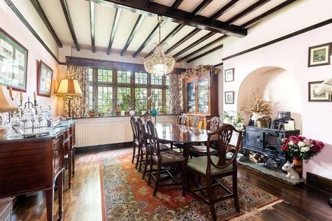 30 West Lodge Avenue, London, W3 9SF