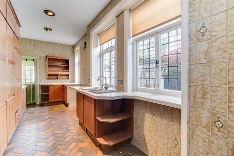 30 West Lodge Avenue, London, W3 9SF