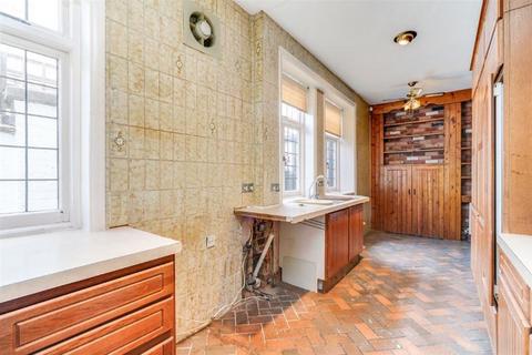 30 West Lodge Avenue, London, W3 9SF