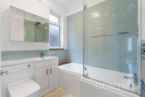 65 Rangemoor Road, London, N15 4NA