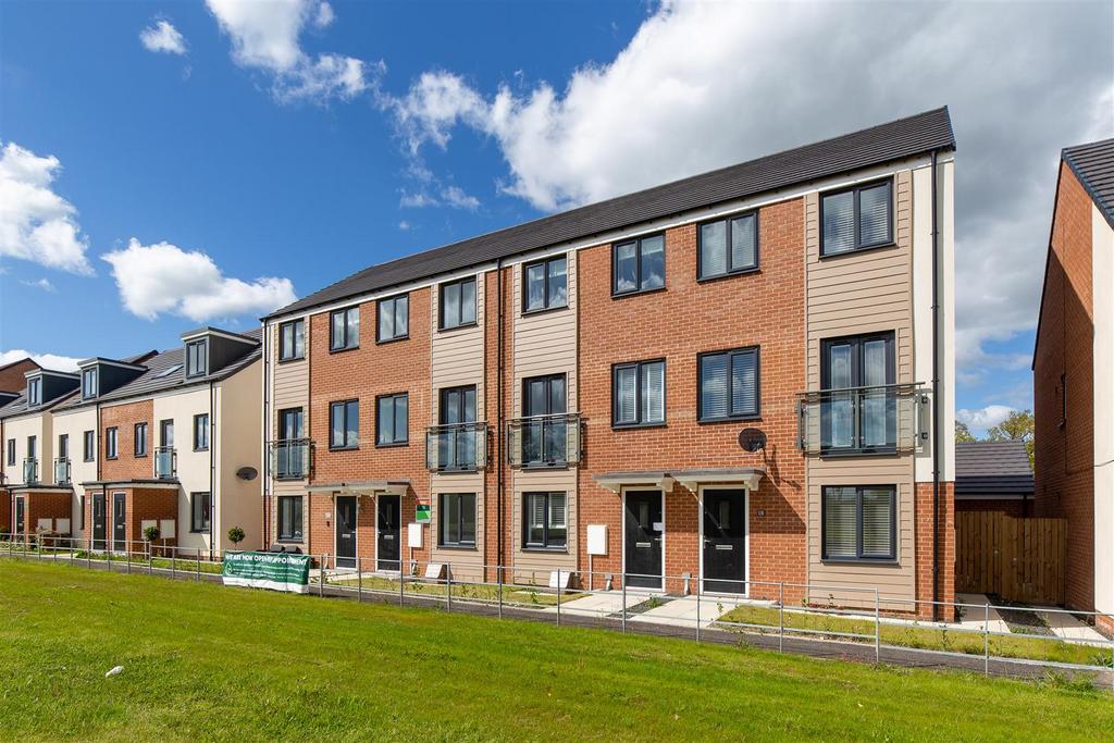 Willowbay Drive, Great Park, Gosforth, NE13 3 bed townhouse £1,100