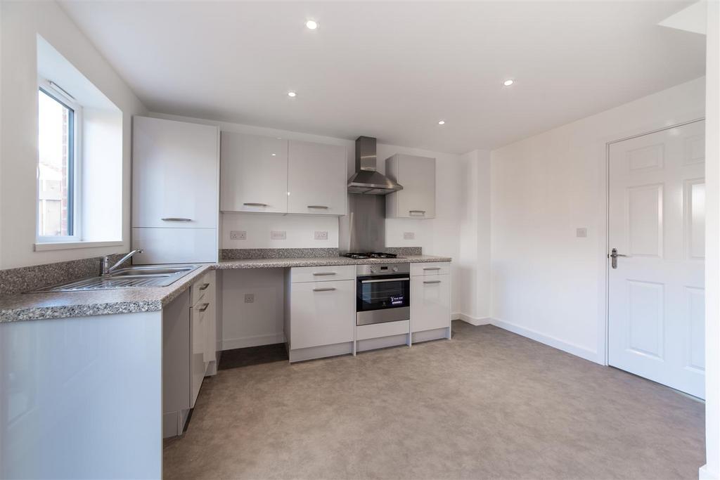 Willowbay Drive, Great Park, Gosforth, NE13 3 bed townhouse £1,100
