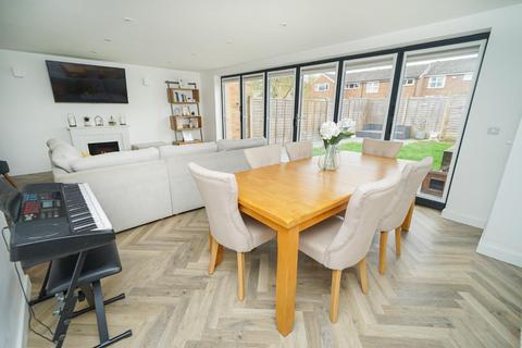 6 Bideford Green, Leighton Buzzard, LU7 2TH