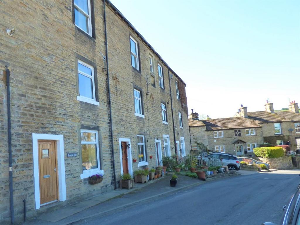 Oddfellows Houses, Cononley, Keighley 2 bed end of terrace house £700