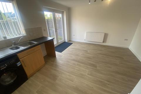 8 Beadnell Grove, Ashington, NE63 8TY