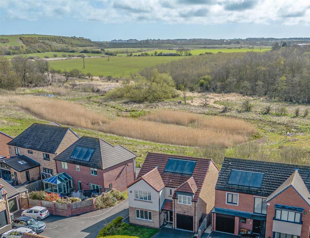 Brambling Place, Wideopen, Newcastle Upon Tyne 4 bed detached house for