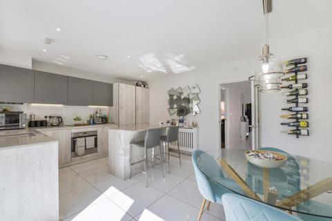 29 Baddlesmere Drive, Kings Hill, West Malling, ME19 4SG