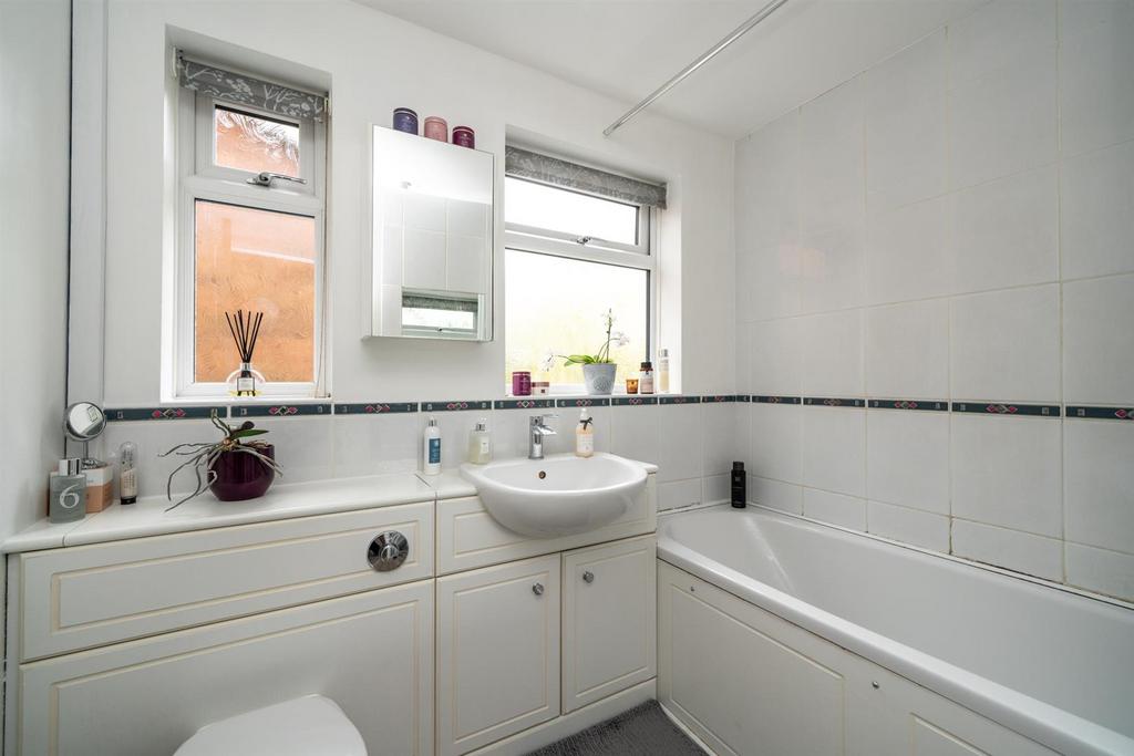 4-Elstree-Road-1016.jpg