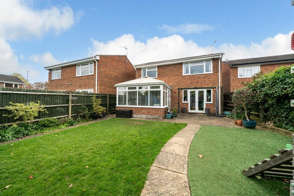 4-Elstree-Road-1022.jpg