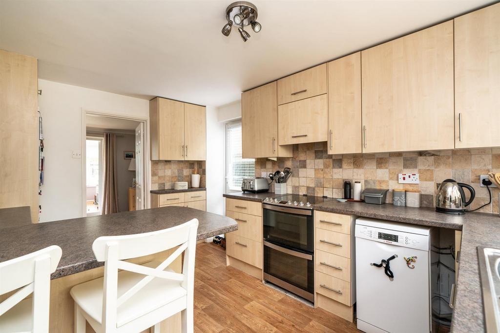 4-Elstree-Road-1001.jpg