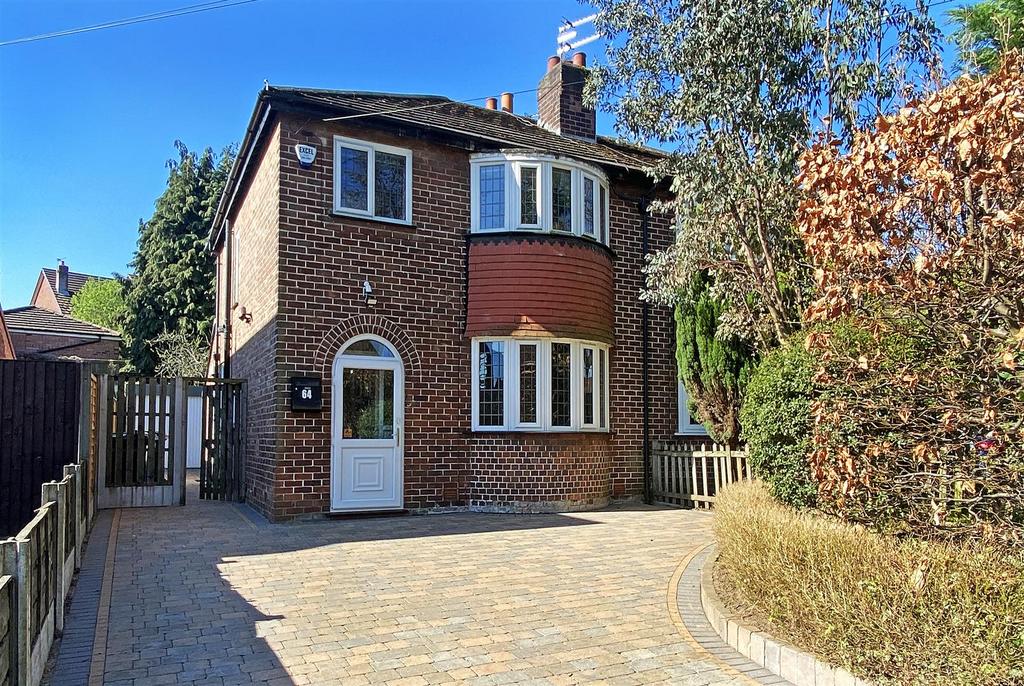 Grove Lane, Hale 3 bed semidetached house for sale £425,000
