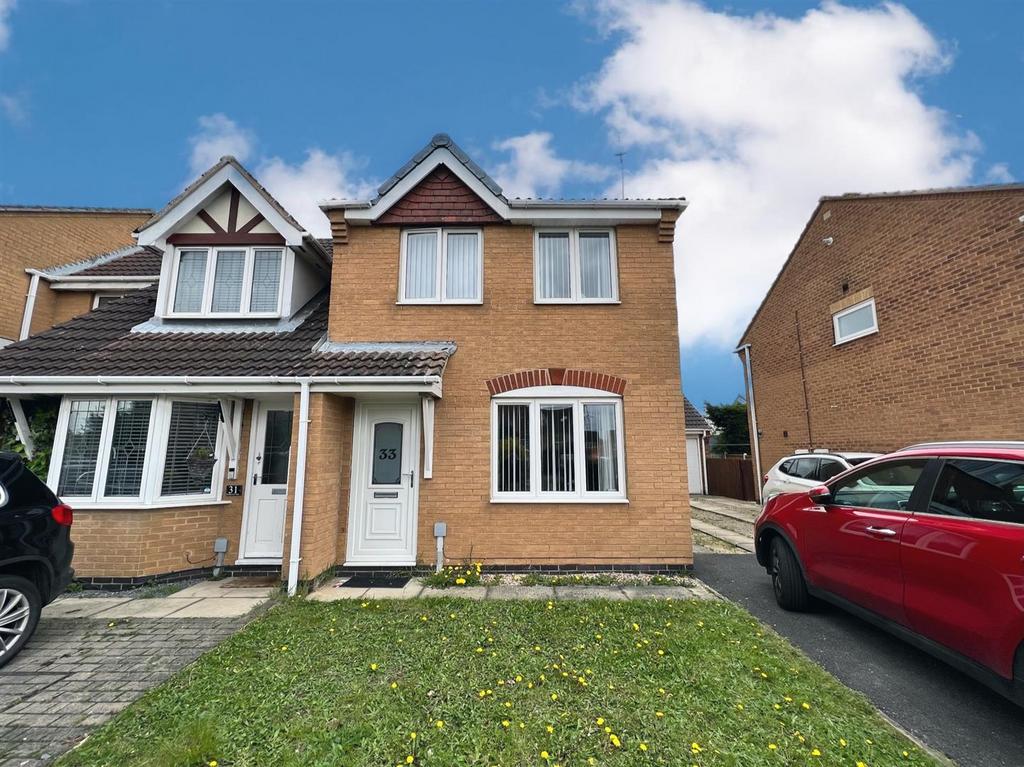Springwood Close, Branton, Doncaster 3 bed semidetached house £825