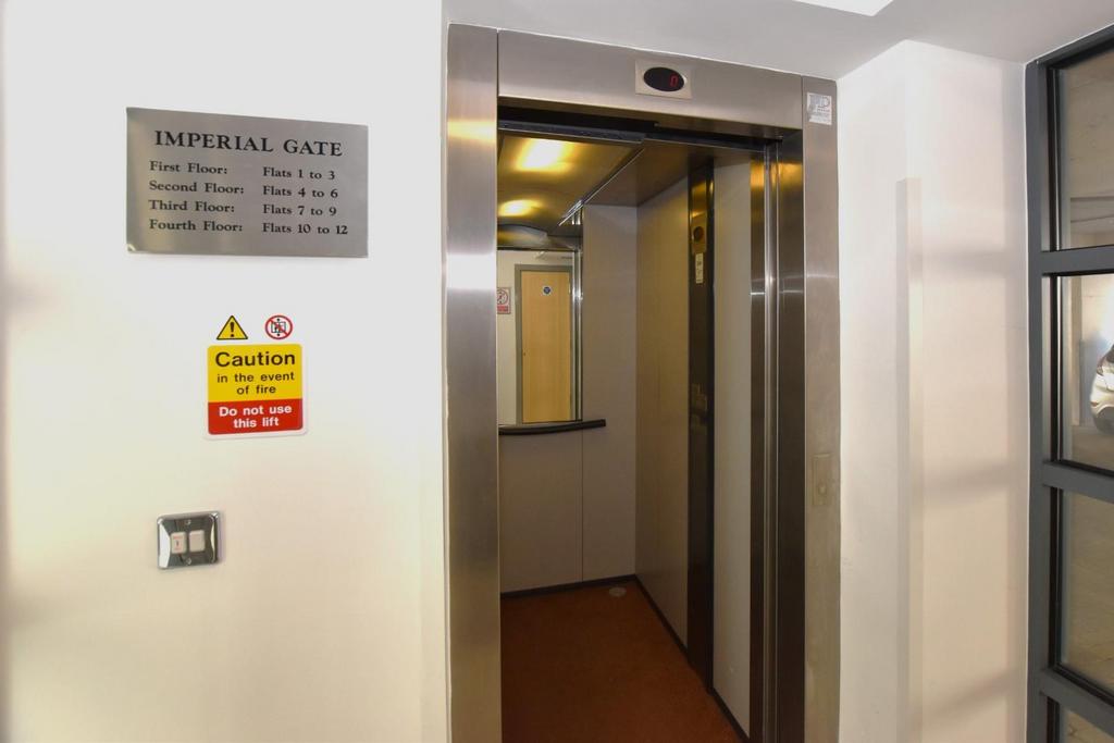 Lift to all Floors.JPG