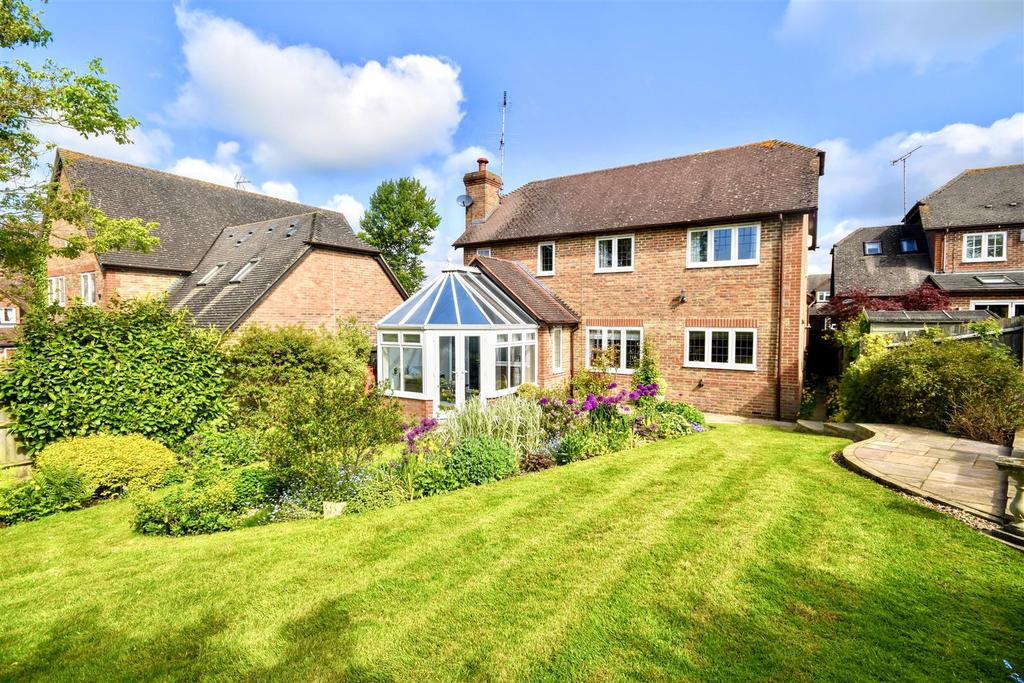 Phoebes Orchard, Stoke Hammond 5 bed detached house for sale £795,000