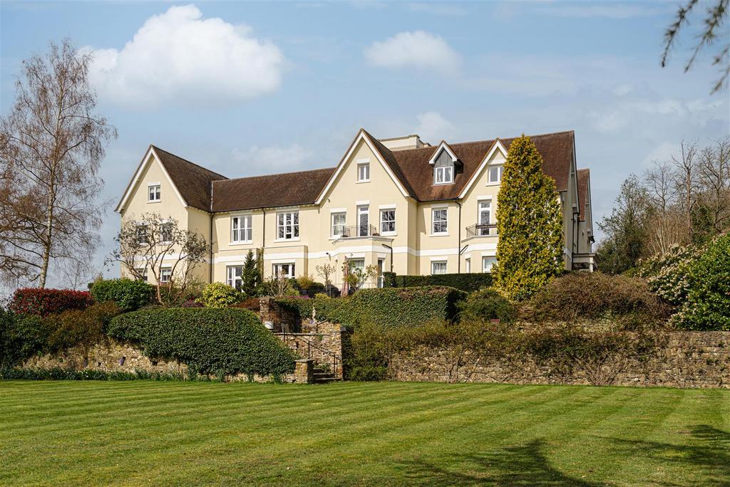 Coopers Hill Road, Nutfield, Redhill 3 bed apartment for sale £725,000