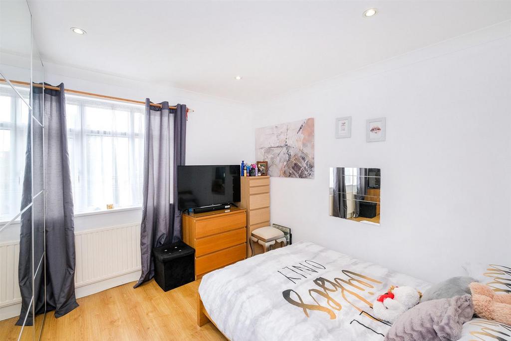 45, Burnham Road-2 resized.jpg
