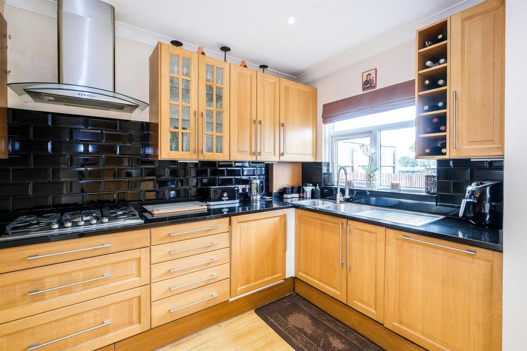 45, Burnham Road-20 resized.jpg