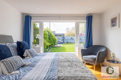 77 Caistor Lane, Caistor St Edmund, Norwich, NR14 8RB