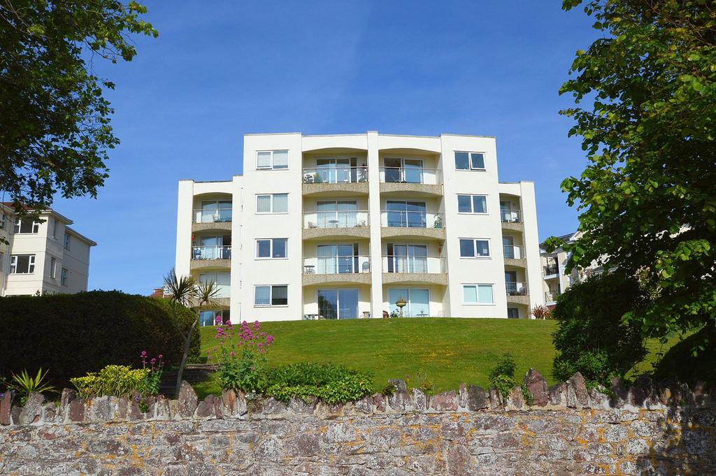 Torquay TQ2 2 bed apartment for sale £239,950