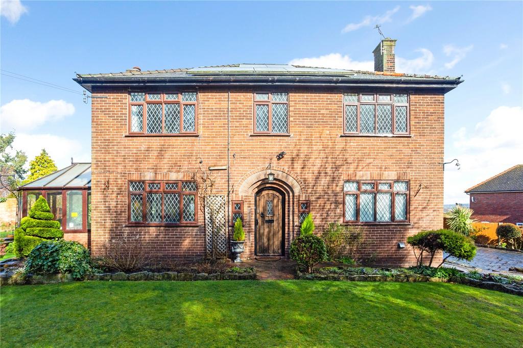Fieldside, Hawarden, Deeside, Flintshire, CH5 5 bed detached house for