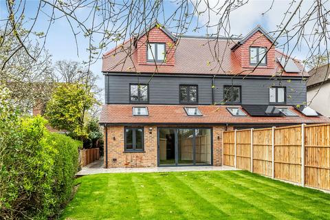 126a Mill Lane, Oxted, RH8 9DD