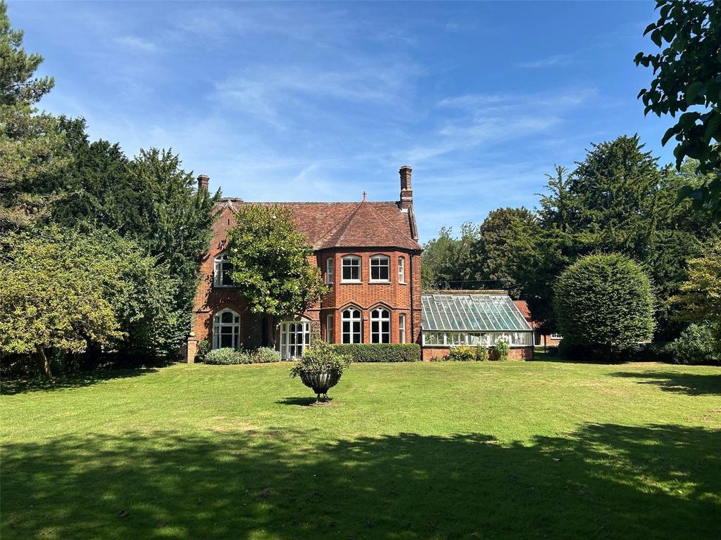 Tilbury Court
