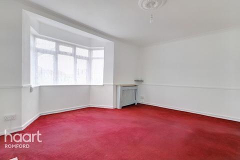 180 Dagenham Road, Romford, RM7 0TH