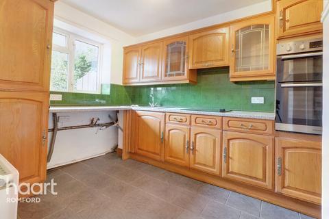 180 Dagenham Road, Romford, RM7 0TH