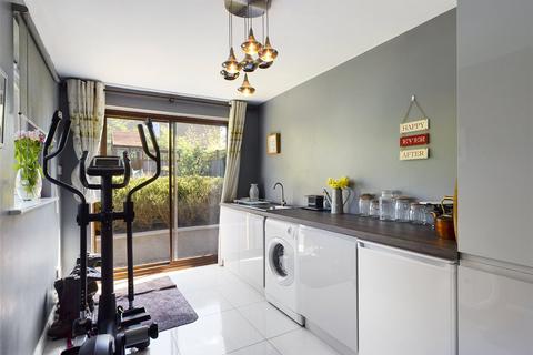 7 Nourse Close, Cheltenham, GL53 0NQ