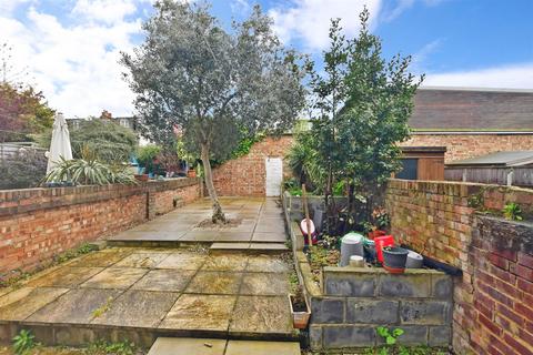 56 Mansfield Road, London, E17 6PJ