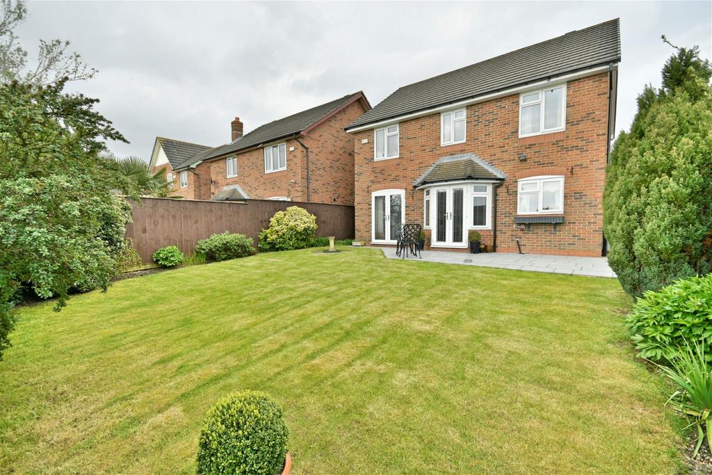 Largo Gardens, Darlington, DL1 3TP 4 bed detached house £290,000